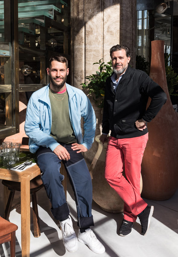 Simon Porte Jacquemus y Ramón Mac-Crohon.