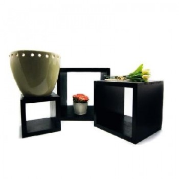 SET DE 3 ELEVADORES NEGROS FORMATO CUBO PARA BUFFET